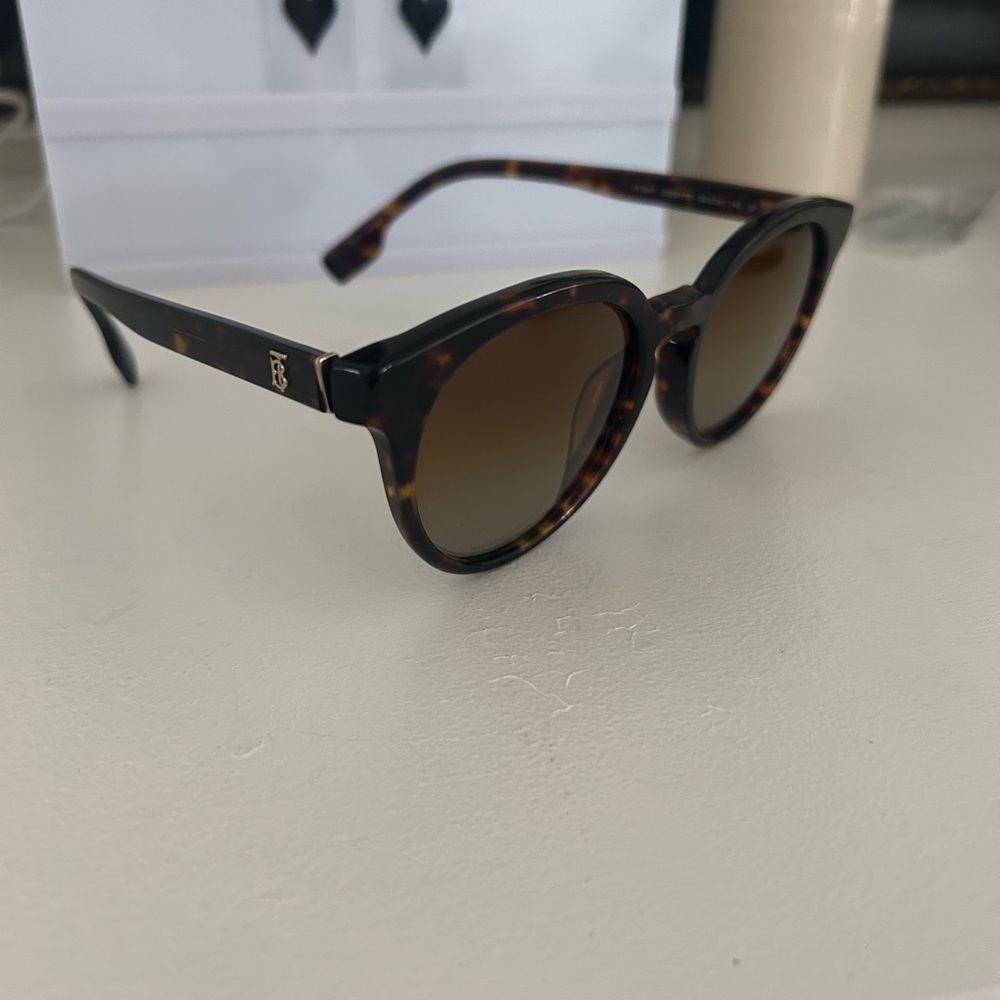 Burberry round brown Tortoise Shell Sunglasses